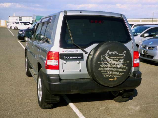 mitsubishi pajero-io 1998 CFJ3111214 image 2