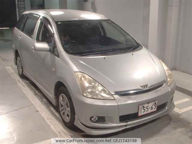 toyota wish 2004 CFJ1743158 image 1