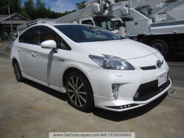 toyota prius 2013 -TOYOTA--Prius DAA-ZVW30--ZVW30-1653477---TOYOTA--Prius DAA-ZVW30--ZVW30-1653477- image 1