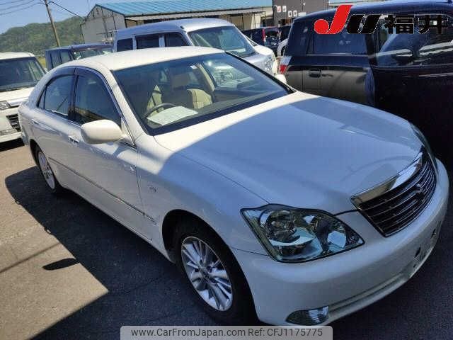 toyota crown 2004 -TOYOTA--Crown GRS182--0011932---TOYOTA--Crown GRS182--0011932- image 1