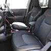 jeep renegade 2017 -CHRYSLER--Jeep Renegade ABA-BU24--1C4BU0000HPF68903---CHRYSLER--Jeep Renegade ABA-BU24--1C4BU0000HPF68903- image 17