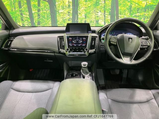 toyota crown-hybrid 2019 CFJ1647769 image 2
