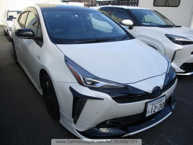 toyota prius 2020 quick_quick_DAA-ZVW51_ZVW51-6154376 image 1