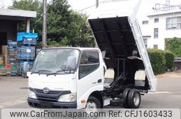 hino dutro 2013 CFJ1603433