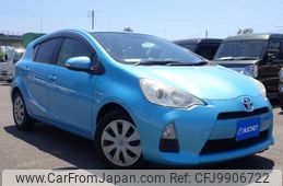 toyota aqua 2012 -TOYOTA--AQUA DAA-NHP10--NHP10-2030004---TOYOTA--AQUA DAA-NHP10--NHP10-2030004-