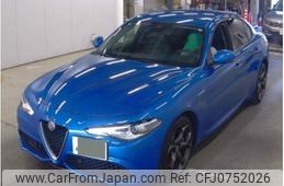 alfa-romeo giulia 2017 quick_quick_ABA-95220_ZAREAEGN4H7565345