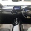 toyota c-hr 2018 quick_quick_DAA-ZYX10_ZYX10-2129374 image 2