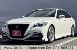 toyota crown 2019 CFJ1565131
