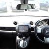 mazda demio 2010 CFJ1306915 image 12