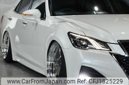 toyota crown-athlete-series 2017 CFJ1825229