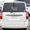 toyota noah 2013 504928-250627145052 image 5