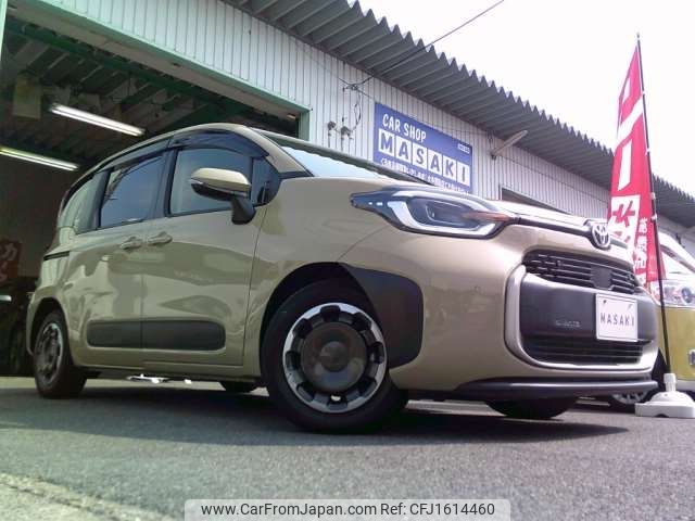 toyota sienta 2022 CFJ1614460 image 1