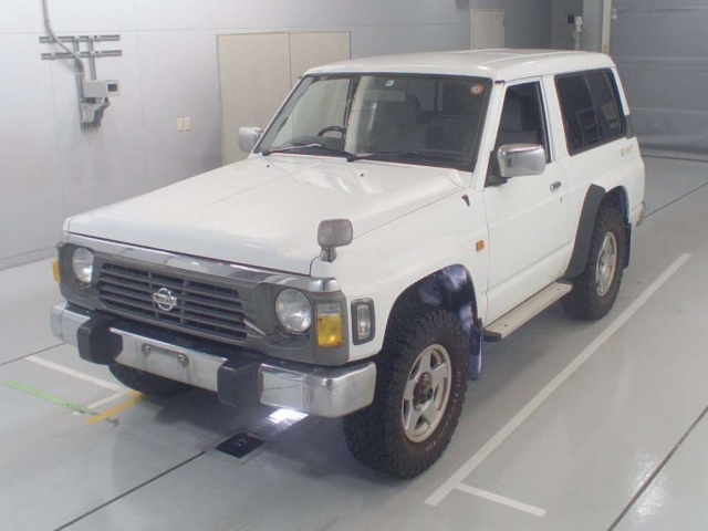 car_0522fc38-2950-496d-b406-