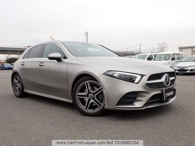 mercedes-benz a-class 2018 quick_quick_5BA-177084_WDD1770842J059424 image 1