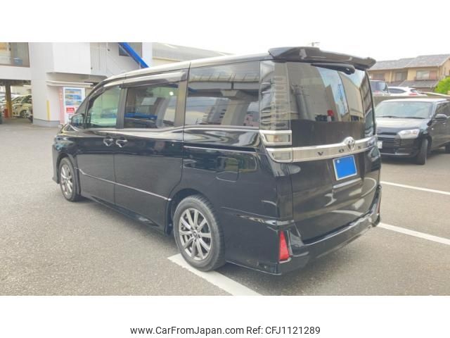 toyota voxy 2018 -TOYOTA--Voxy DBA-ZRR80W--ZRR80-0425238---TOYOTA--Voxy DBA-ZRR80W--ZRR80-0425238- image 2