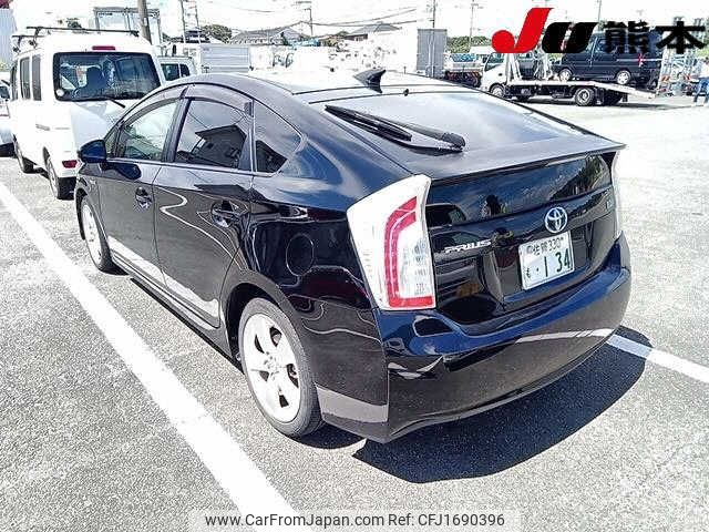 toyota prius 2012 CFJ1690396 image 2