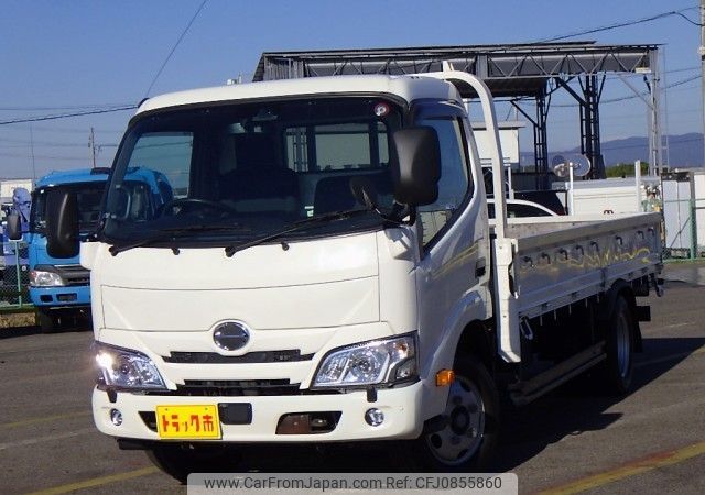 hino dutro 2019 N9024110060F-90 image 1