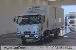 isuzu forward 2017 CFJ1511944