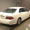 toyota crown 2011 CFJ1567385 image 2