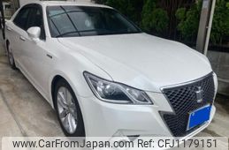 toyota crown 2013 -TOYOTA--Crown DAA-AWS210--AWS210-6033833---TOYOTA--Crown DAA-AWS210--AWS210-6033833-