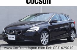 volvo v40 2018 CFJ1629010