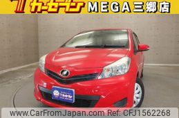toyota vitz 2013 CFJ1562268