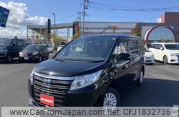 toyota noah 2017 CFJ1832736