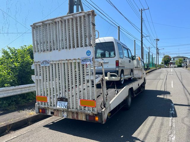 hino dutro 2002 14 image 2