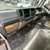 isuzu elf-truck 2010 CFJ1638223 image 23