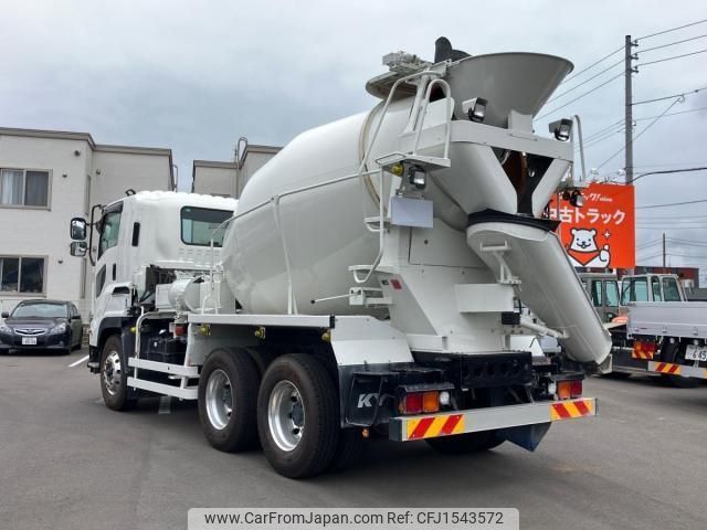 isuzu giga 2019 CFJ1543572 image 2