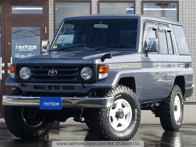 日本代表 98（H） 1998 Toyota Land Cruiser 70 HZJ77HV 4WD - Car Price $25,357