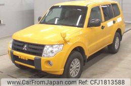 mitsubishi pajero 2011 CFJ1813588