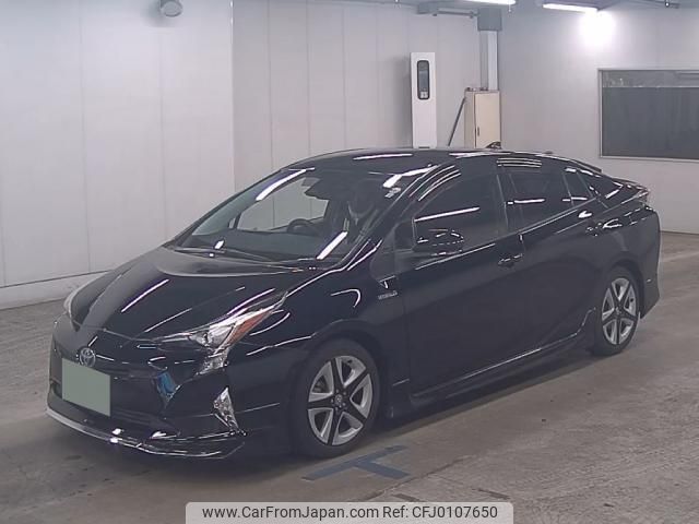 toyota prius 2018 quick_quick_DAA-ZVW50_ZVW50-8086560 image 2