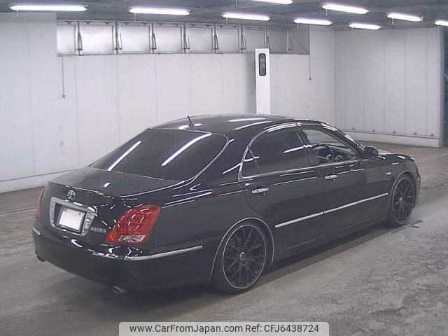 Toyota crown majesta 2006