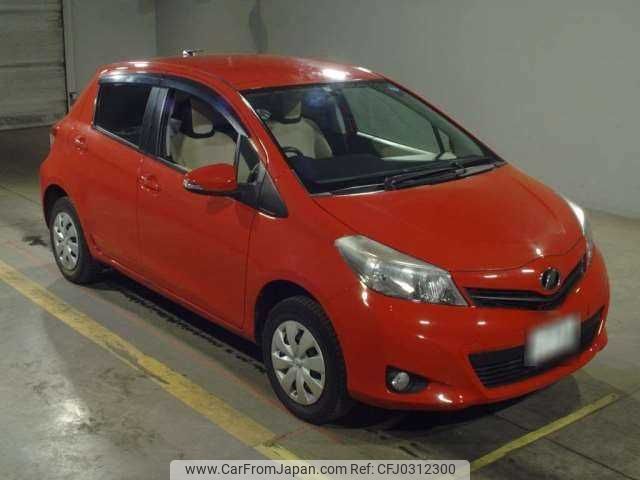 toyota vitz 2011 TE2121 image 2