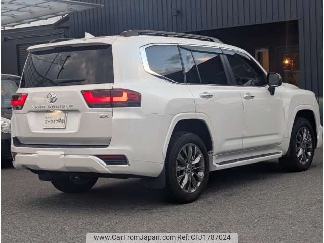 toyota land-cruiser-wagon 2022 CFJ1787024 image 2