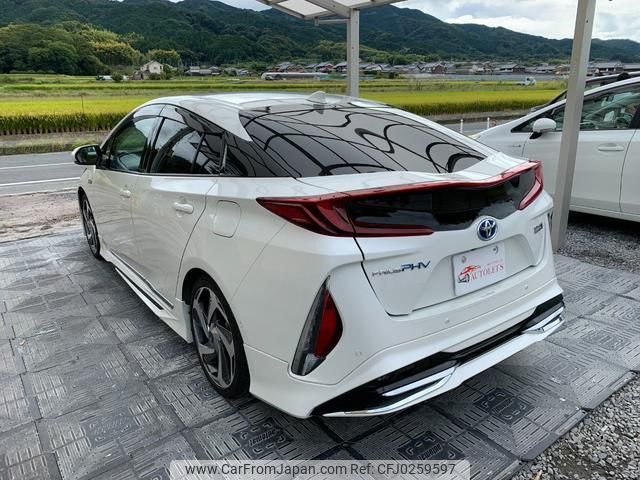 toyota prius-phv 2017 quick_quick_DLA-ZVW52_ZVW52-3031786 image 2