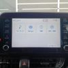 toyota c-hr 2020 quick_quick_6AA-ZYX11_ZYX11-2030012 image 9