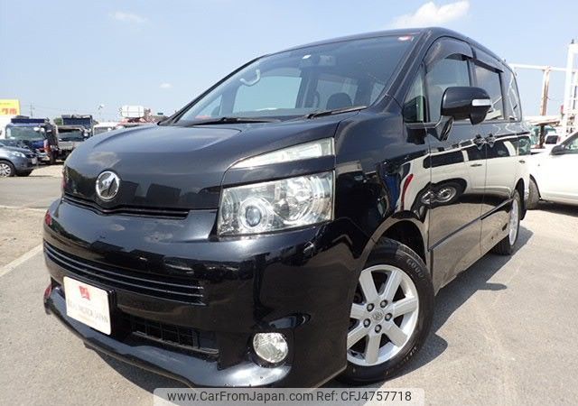 Toyota voxy 2007