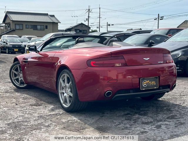 aston-martin v8-vantage 2010 CFJ1281613 image 2