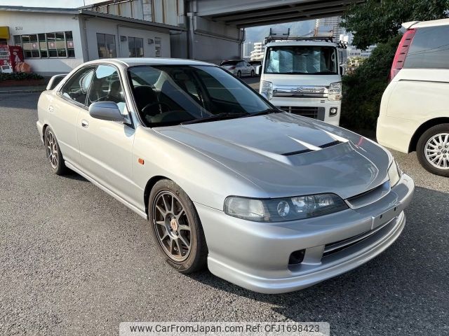 honda integra 2000 CFJ1698423 image 1