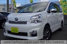toyota voxy 2013 CFJ1548965
