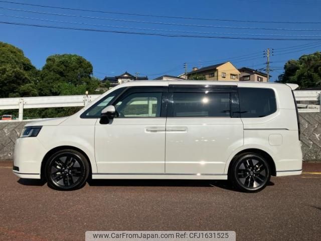 honda stepwagon 2023 CFJ1631525 image 2