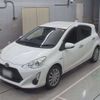 toyota aqua 2016 CFJ1837646 image 1