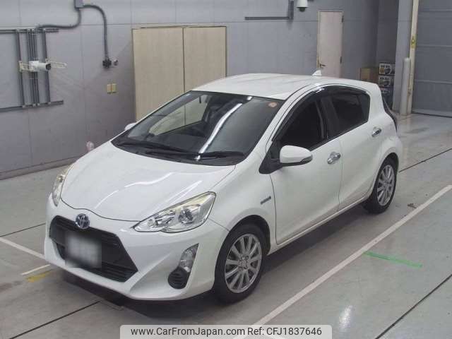 toyota aqua 2016 CFJ1837646 image 1