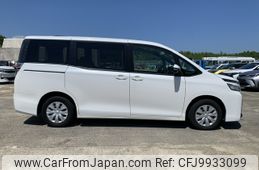 toyota voxy 2018 NIKYO_SJ17779