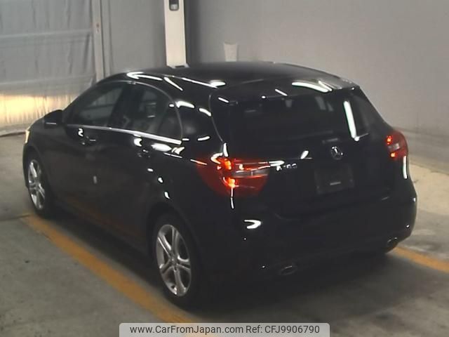 mercedes-benz a-class 2013 -MERCEDES-BENZ--Benz A Class WDD1760422J167385---MERCEDES-BENZ--Benz A Class WDD1760422J167385- image 2