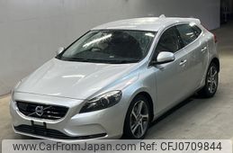 volvo v40 2015 -VOLVO--Volvo V40 MD4204T-G2281333---VOLVO--Volvo V40 MD4204T-G2281333-