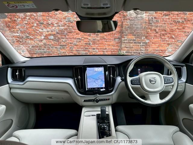 volvo xc60 2022 quick_quick_5AA-UB420TXCM_YV1UZL1MCN1991125 image 2