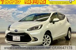 toyota aqua 2022 quick_quick_6AA-MXPK16_MXPK16-2015628